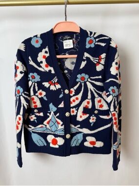 🚩steal CHANEL Navy Floral Knit Cardigan with Light Blue & Red Accents